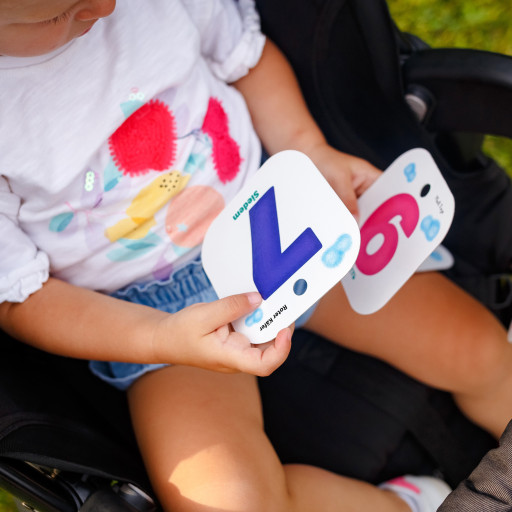 Karty na pierścionku. Liczenie. Farma.	