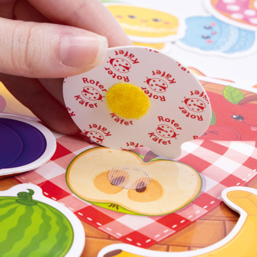 Zajęta książeczka zapinana na rzep. Słodycze.